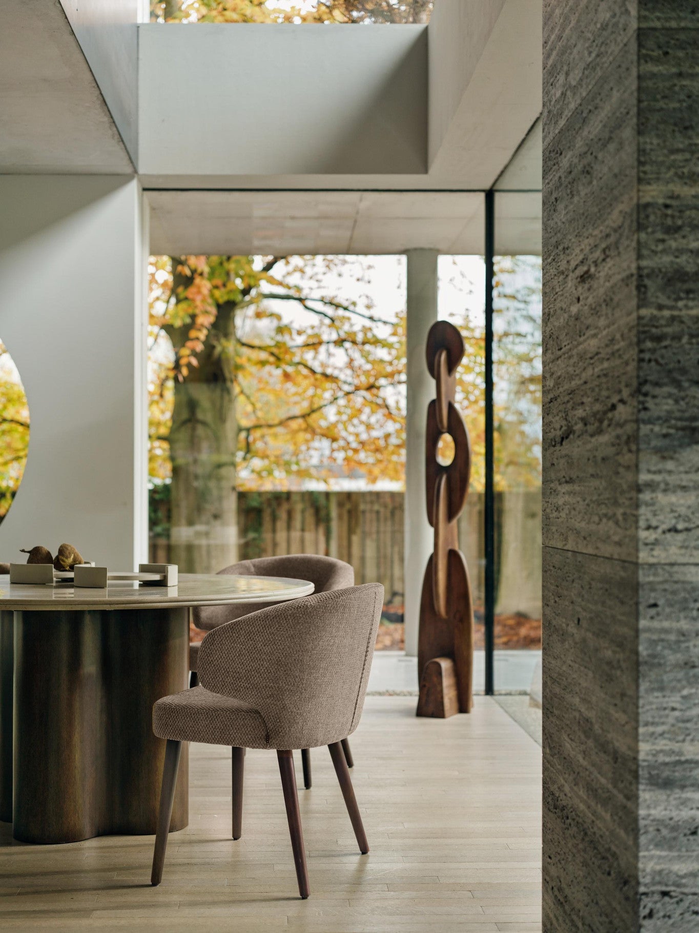 Penta armchair