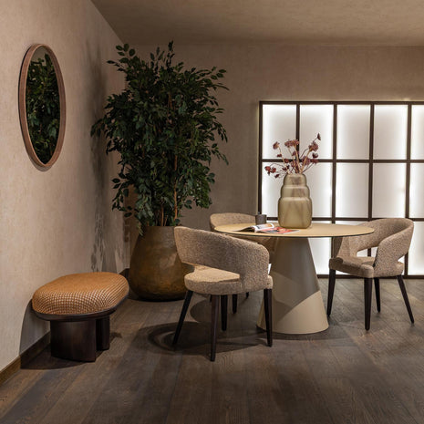 Beta armchair