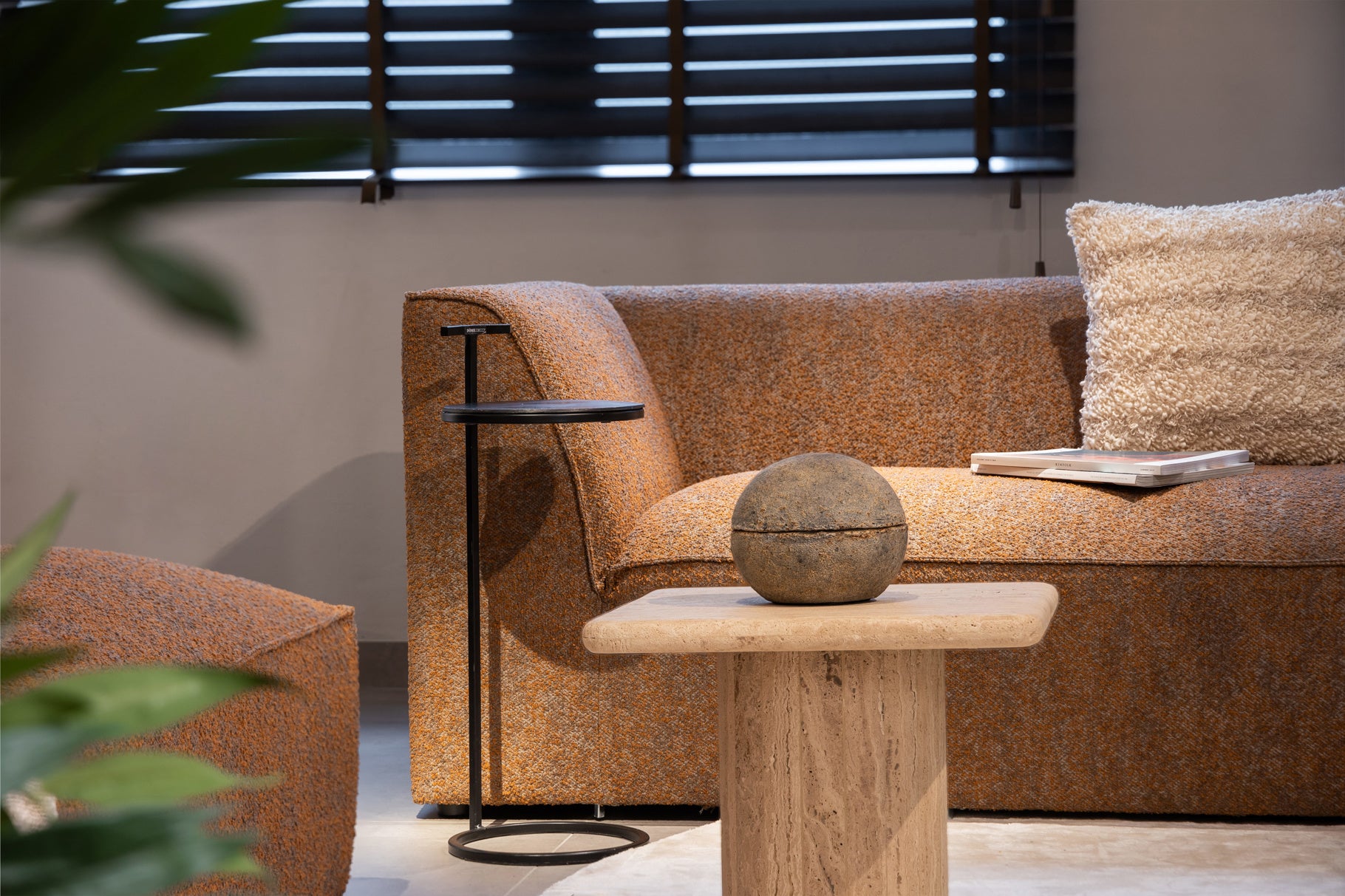 BERLIN side table