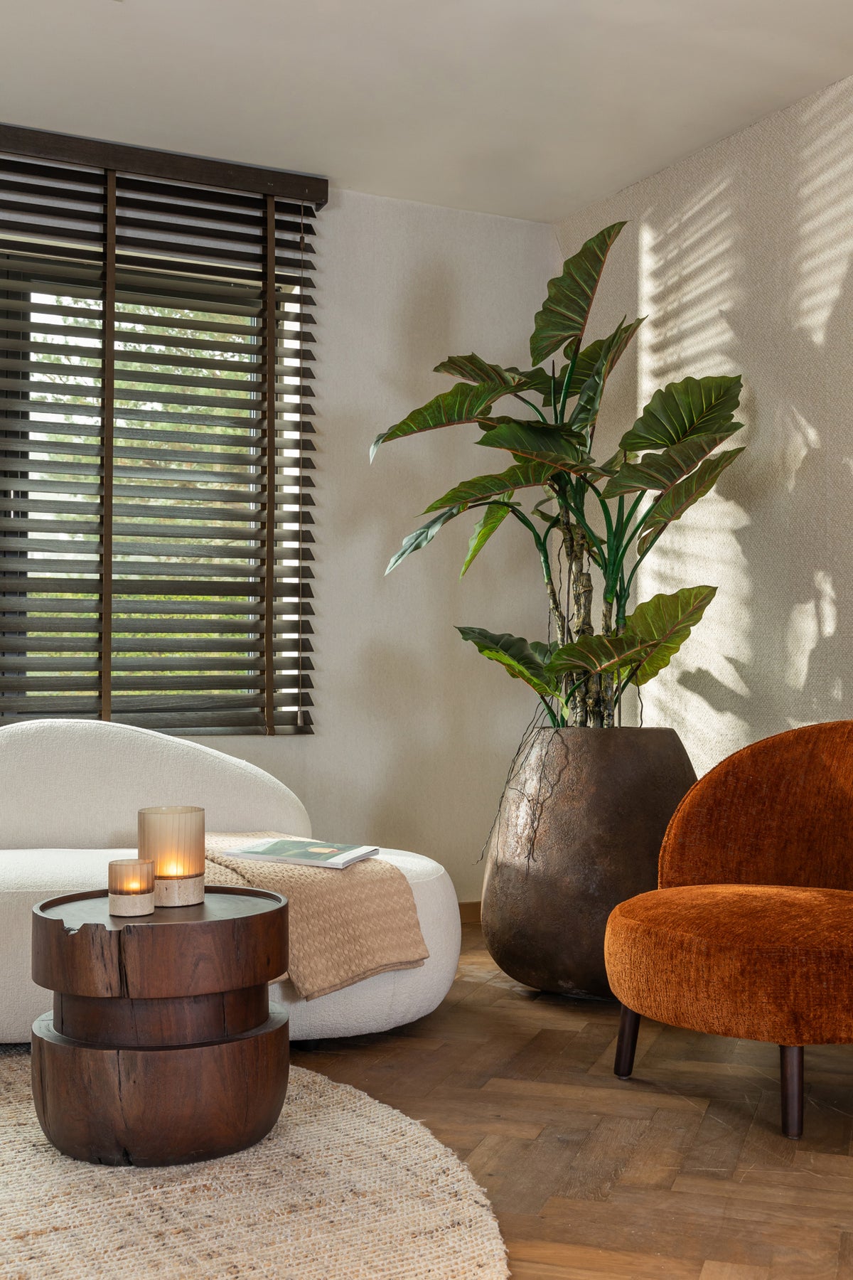 ARECA planter L