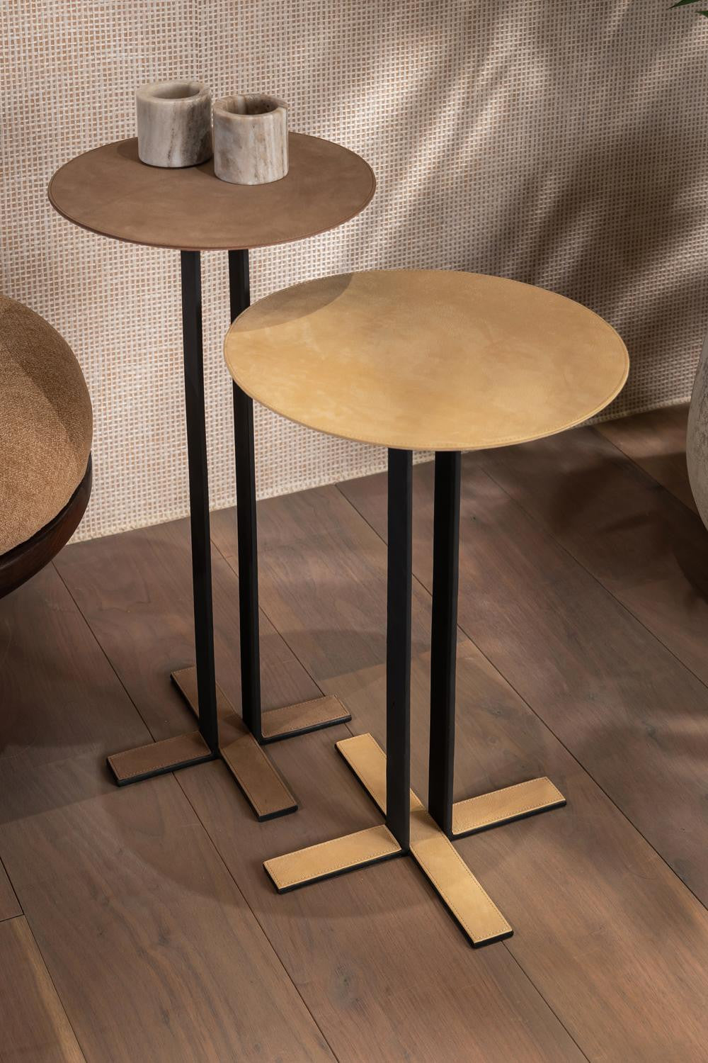 NOVI side table